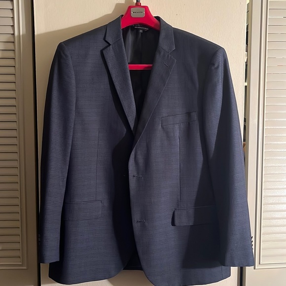 Beautiful medium blue blazer with small box square pattern. - Picture 1 of 3